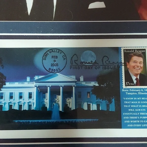 Official USPS President Ronald Reagan Wall decor ...like new - Picture 3 of 12